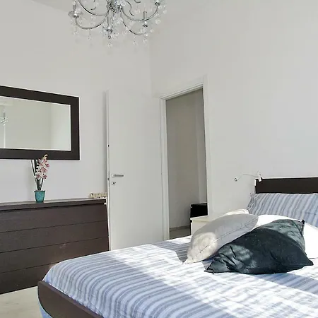 Fiori Sul Mare 特拉罗